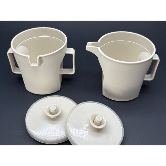 Vintage MCM Tupperware Creamer and Sugar Set Almond Push Seal Top 1414 and 1415 - Picture 7 of 8